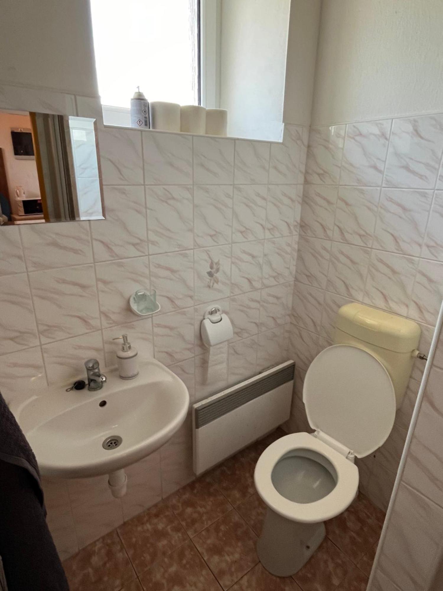 Apartmánový dům Obecná škola Svetlik Exterior foto