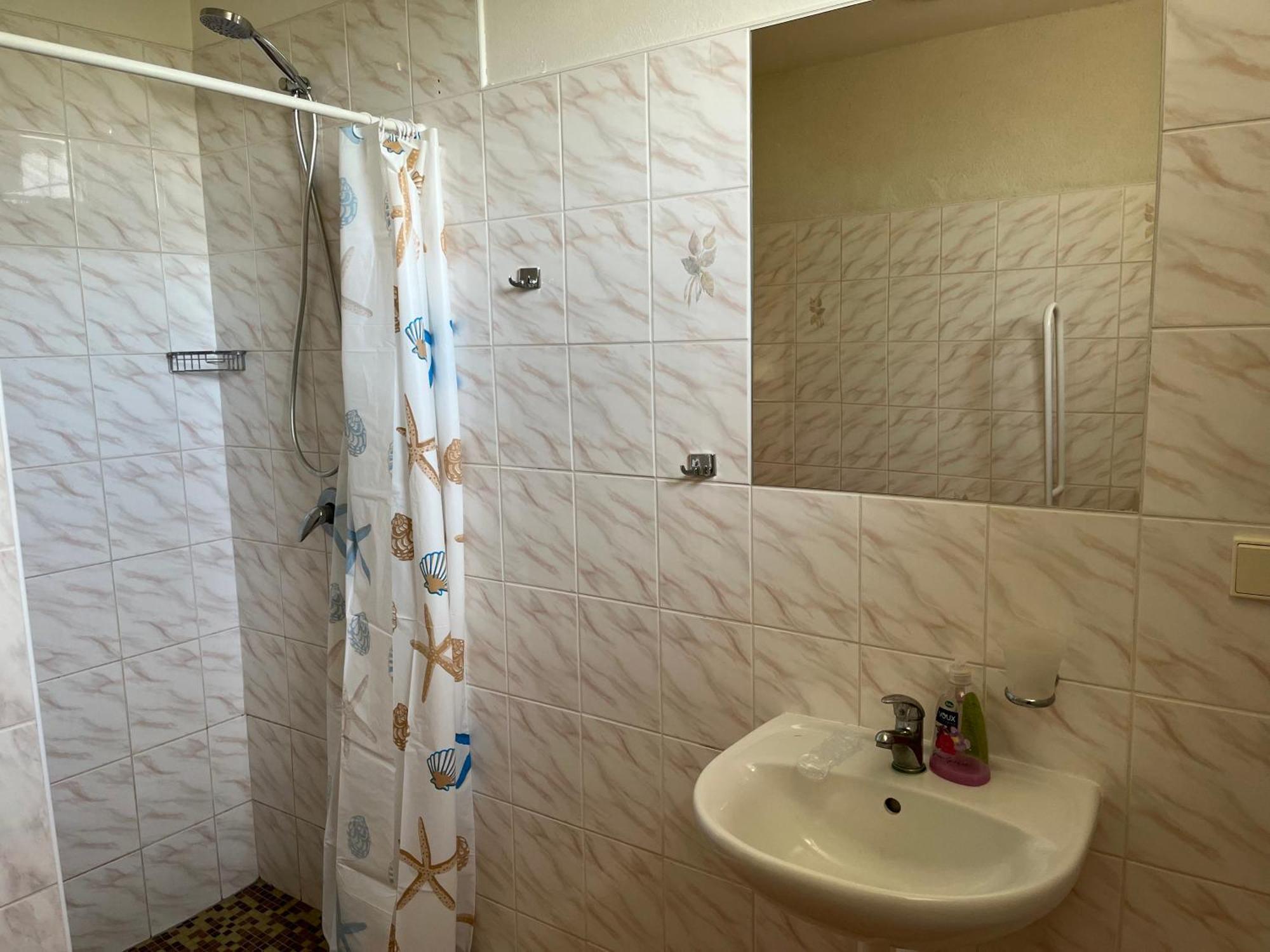 Apartmánový dům Obecná škola Svetlik Exterior foto